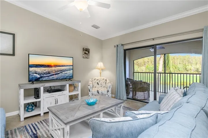 Open Floor Plan, Great Views, TURNKEY, and Full Golf Membershp.