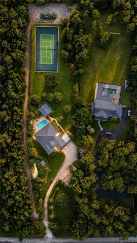 5840 Bur Oaks Ln, Naples, Florida 34119