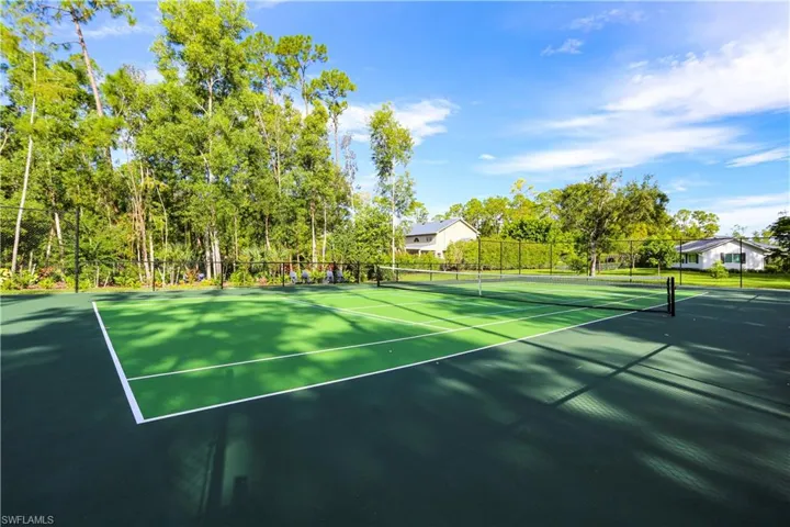 5840 Bur Oaks Ln, Naples, Florida 34119