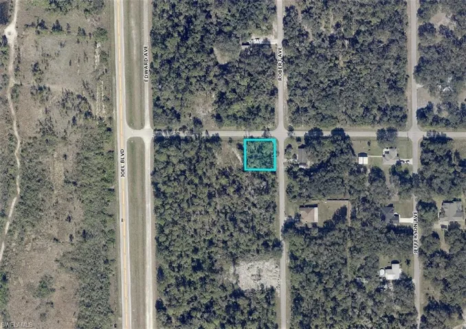 2406 E 19th St, Lehigh Acres Fl 33972