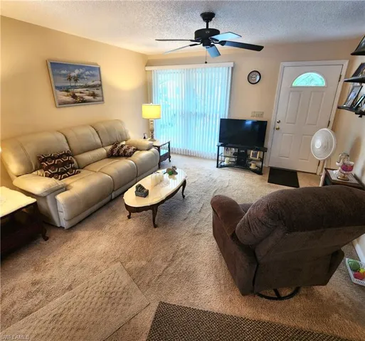 1061  Ridgeway  DR, North Fort Myers, FL 33903
