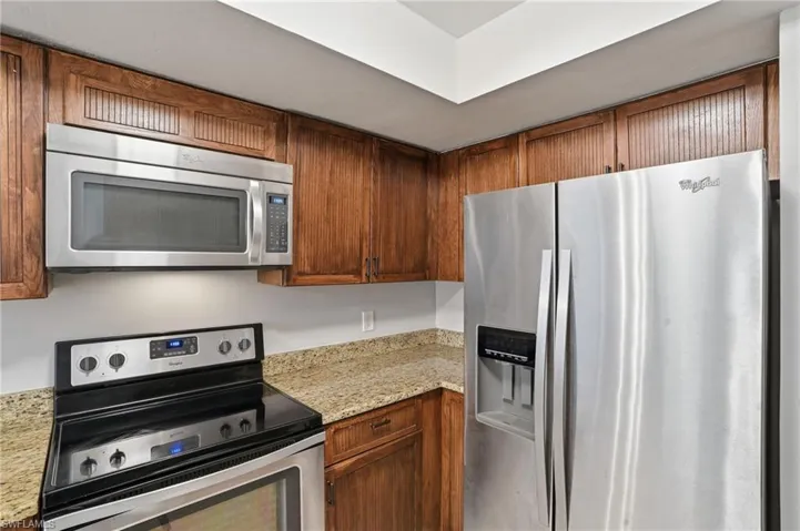 622 Wiggins Bay Dr # 22, Naples, Florida 34110