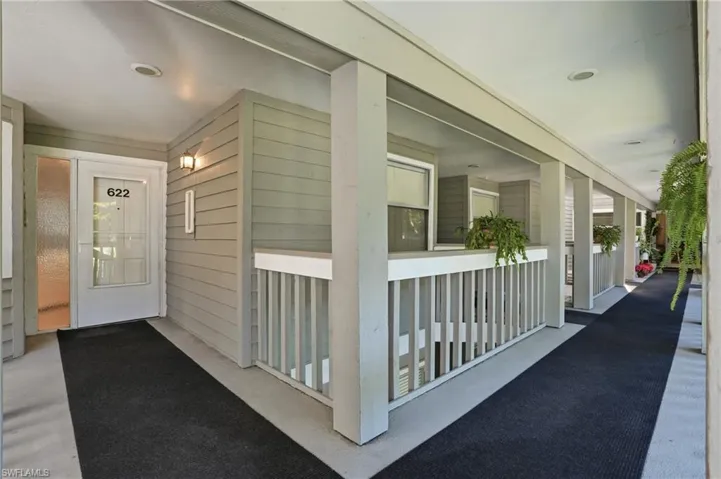 622 Wiggins Bay Dr # 22, Naples, Florida 34110