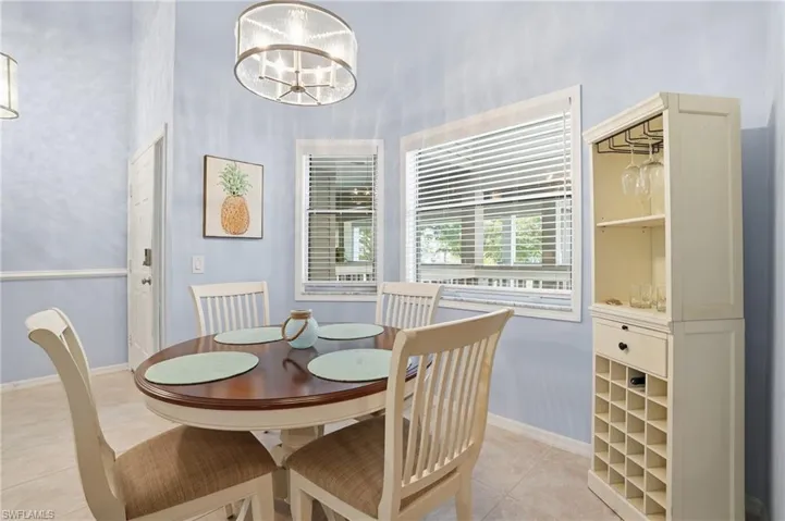622 Wiggins Bay Dr # 22, Naples, Florida 34110