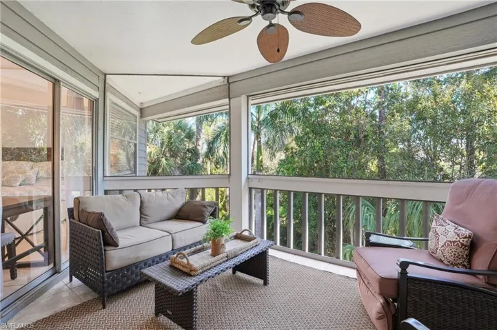 622 Wiggins Bay Dr # 22, Naples, Florida 34110