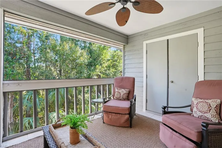 622 Wiggins Bay Dr # 22, Naples, Florida 34110
