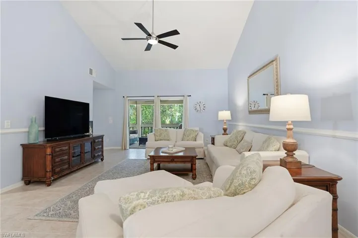 622 Wiggins Bay Dr # 22, Naples, Florida 34110