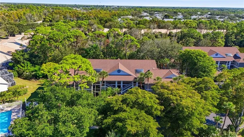 622 Wiggins Bay Dr # 22, Naples, Florida 34110