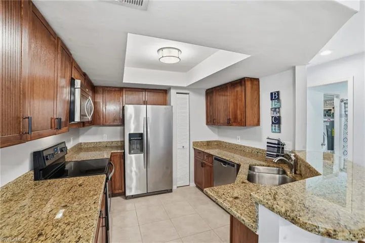 622 Wiggins Bay Dr # 22, Naples, Florida 34110