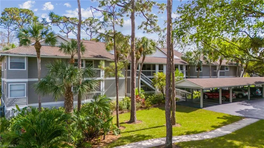 622 Wiggins Bay Dr # 22, Naples, Florida 34110