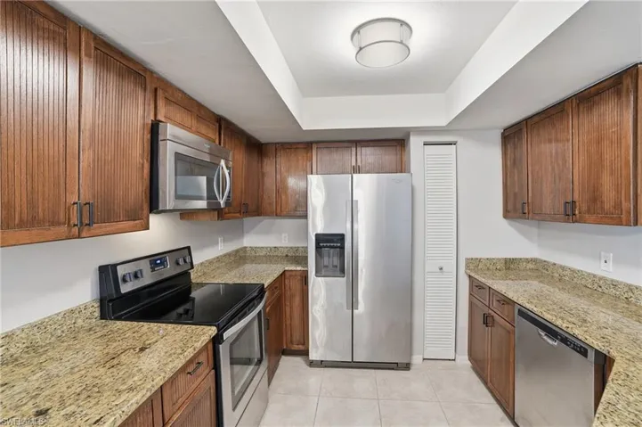622 Wiggins Bay Dr # 22, Naples, Florida 34110