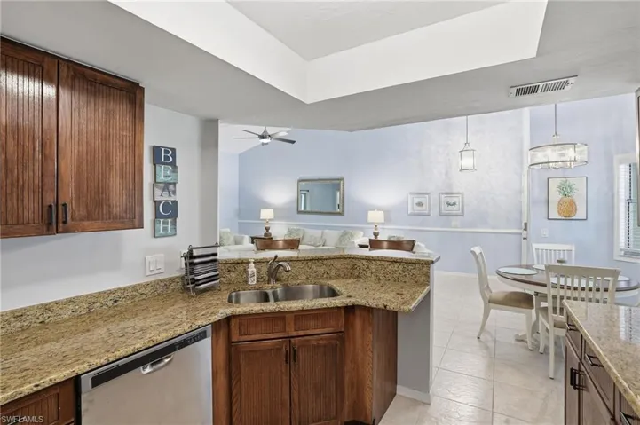 622 Wiggins Bay Dr # 22, Naples, Florida 34110