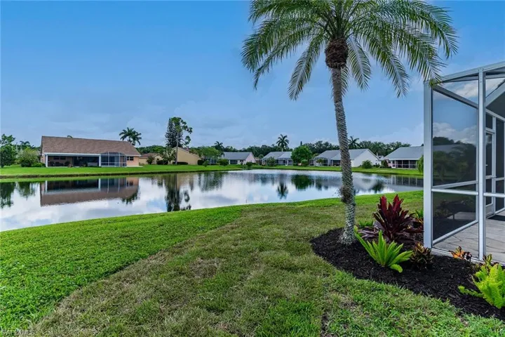 105  Tanglewood  CT, Naples, FL 34113