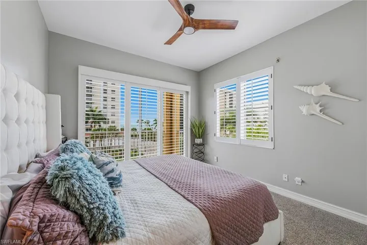9566 Gulf Shore Dr 201, Naples, Florida 34108