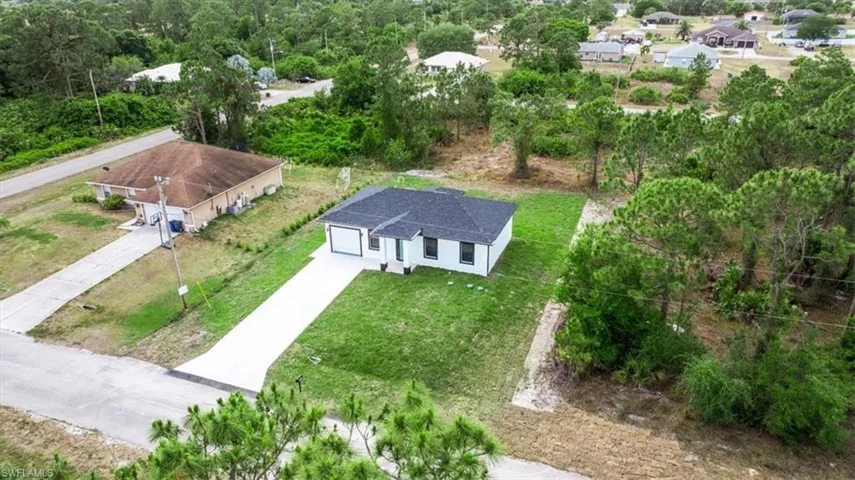 Aerial view of property and surrounding area
