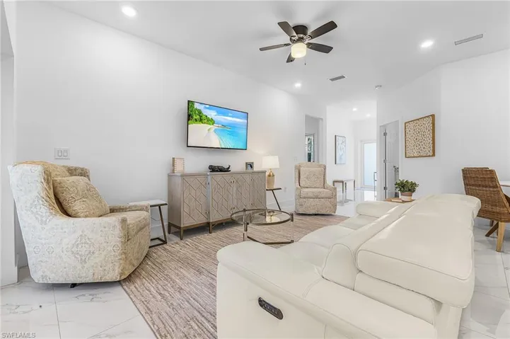 1015 Sw 15th Pl, Cape Coral, Florida 33991