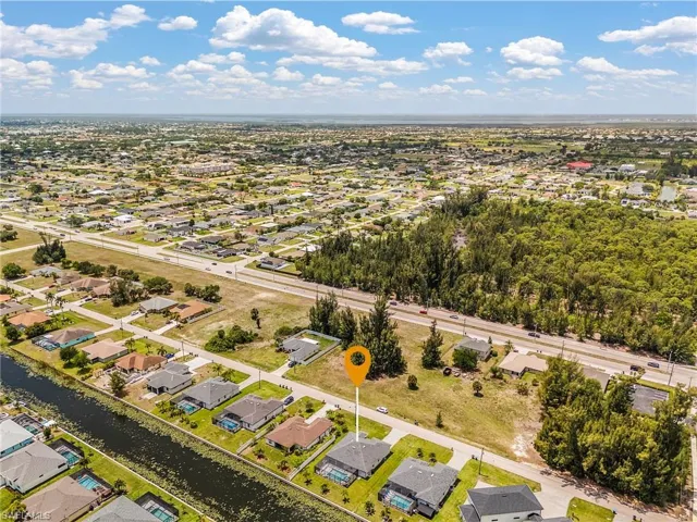 1015 Sw 15th Pl, Cape Coral, Florida 33991