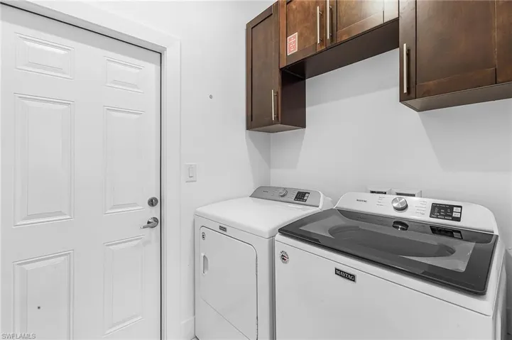 1015 Sw 15th Pl, Cape Coral, Florida 33991