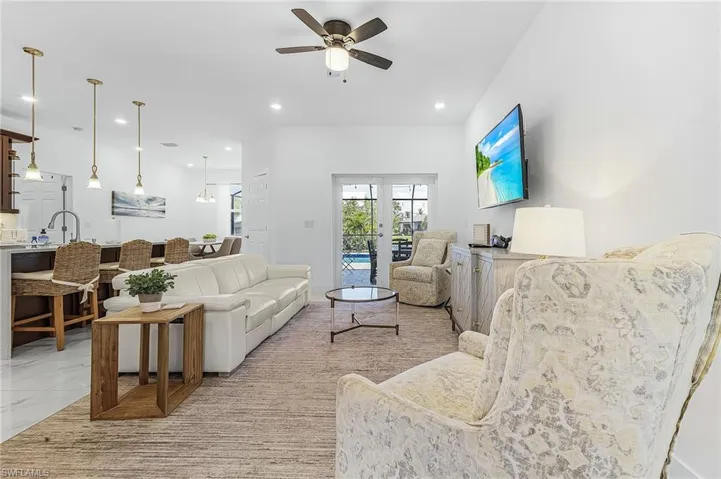 1015 Sw 15th Pl, Cape Coral, Florida 33991