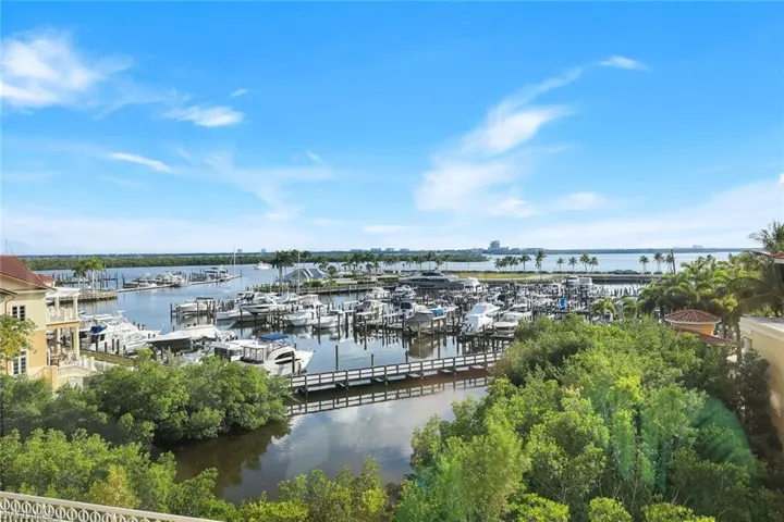 6021 Silver King Blvd # 203, Cape Coral, Florida 33914