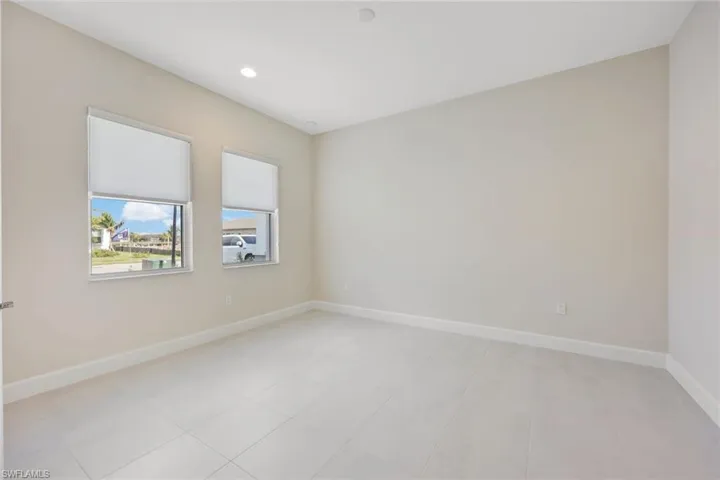 12216  Lotus  AVE, Naples, FL 34120