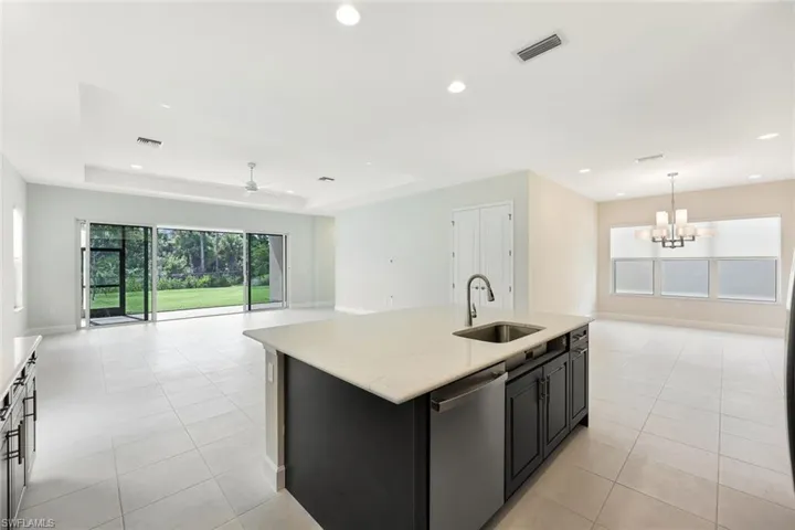 12216  Lotus  AVE, Naples, FL 34120