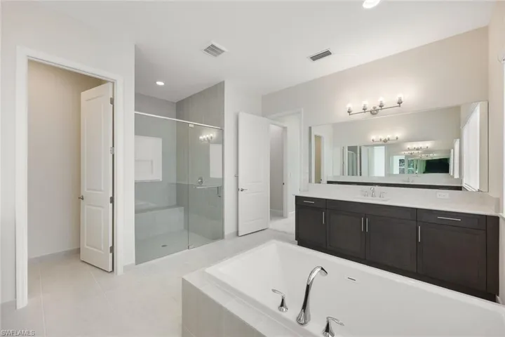 12216  Lotus  AVE, Naples, FL 34120