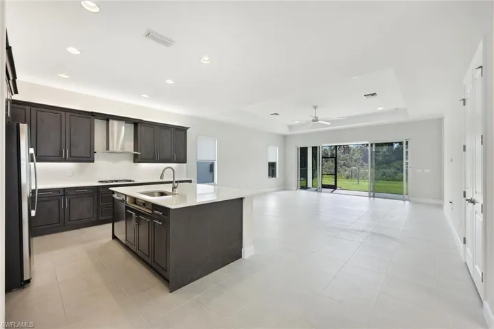 12216  Lotus  AVE, Naples, FL 34120