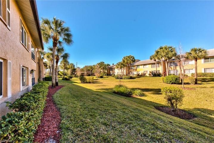 4130  Looking Glass  LN, Naples, FL 34112