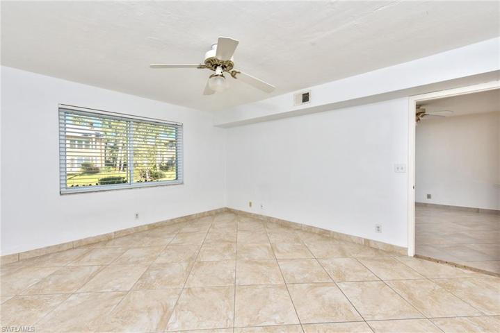 4130  Looking Glass  LN, Naples, FL 34112