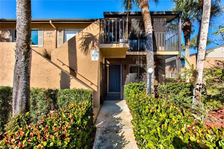 4130  Looking Glass  LN, Naples, FL 34112