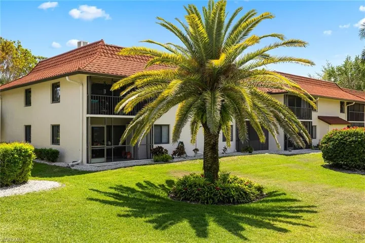 4967  Pepper  CIR, Naples, FL 34113