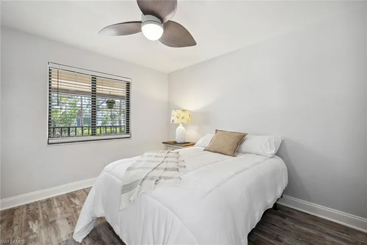 4967  Pepper  CIR, Naples, FL 34113