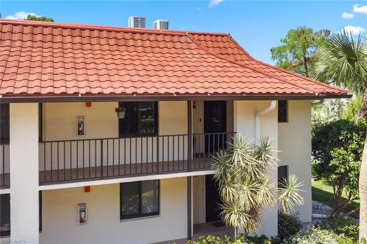 4967  Pepper  CIR, Naples, FL 34113
