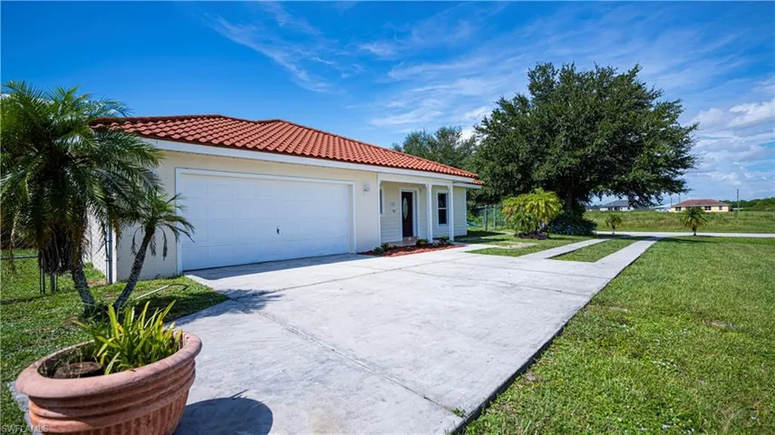 7002  Ramrod  CIR, Labelle, FL 33935