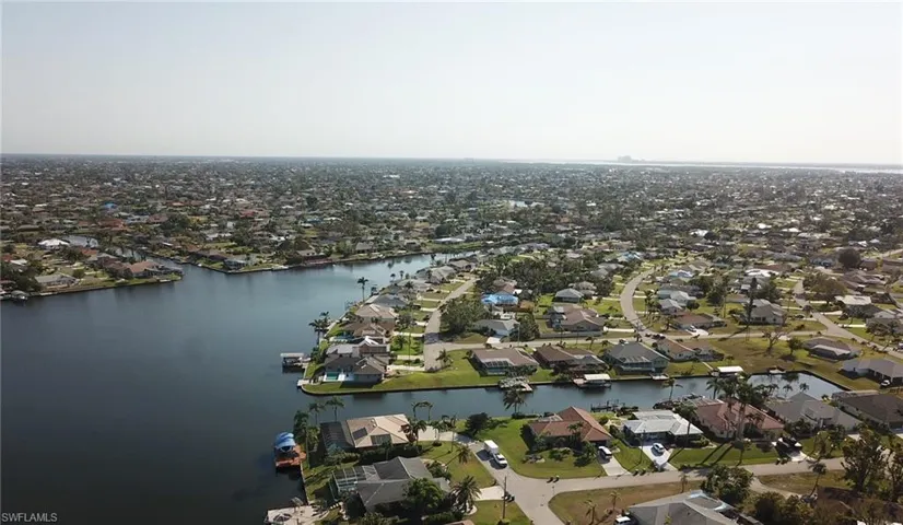 3538 Se 1st Pl, Cape Coral, Florida 33904
