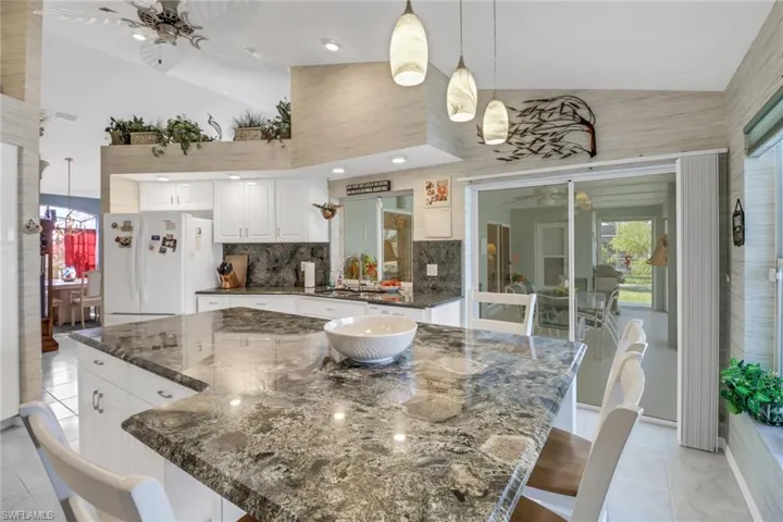 3538 Se 1st Pl, Cape Coral, Florida 33904