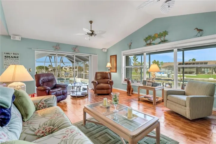 3538 Se 1st Pl, Cape Coral, Florida 33904