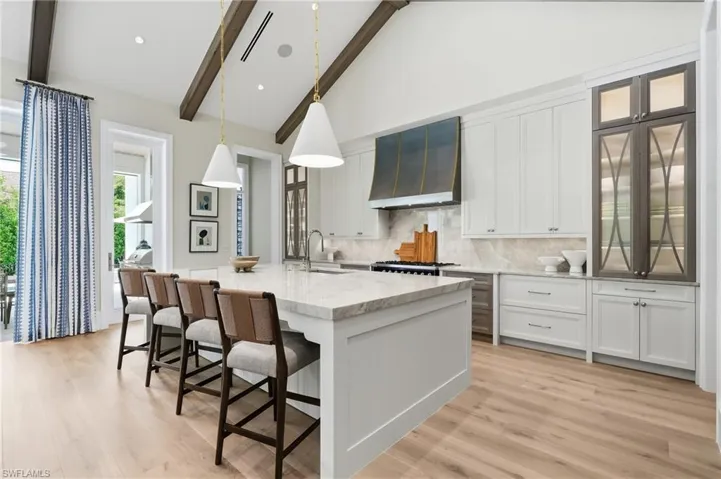 4865 Whispering Pine Way, Naples, Florida 34103