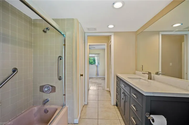 1928  Savona  PKWY, Cape Coral, FL 33904