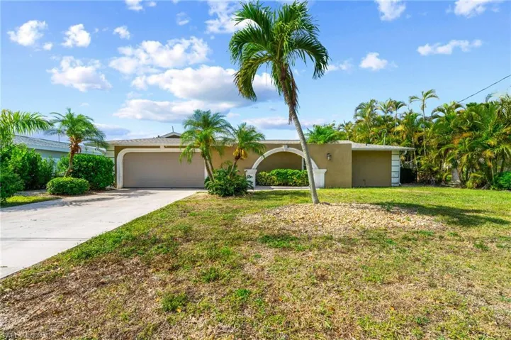 1928  Savona  PKWY, Cape Coral, FL 33904