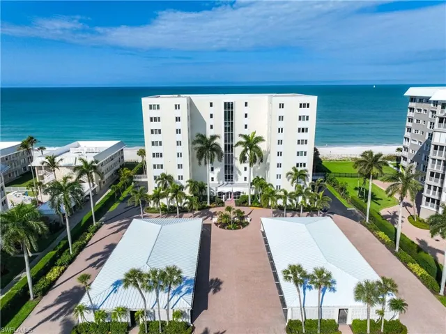 Jamaica Towers.  Unit 801 is top right with unobstructed views.