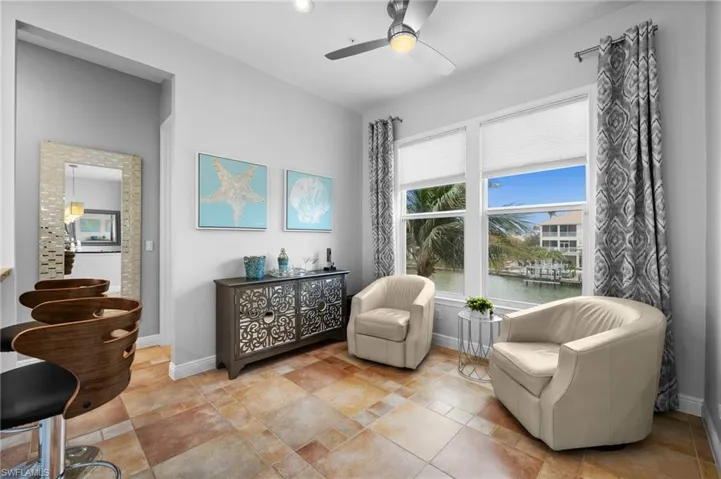Sitting room with ceiling fan
