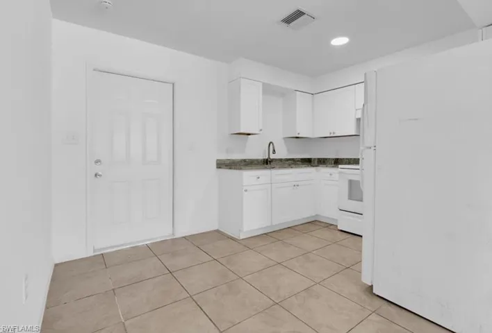5534 7th Ave, Fort Myers, Florida 33907