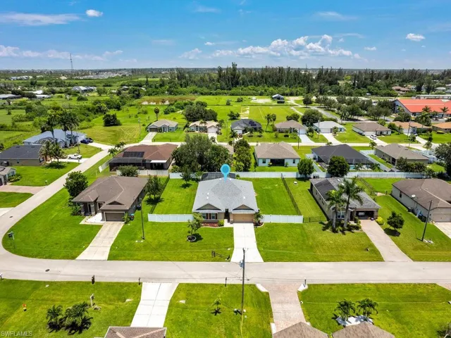 Look at that space to play in privacy!