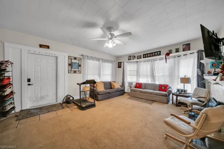 1840  Lafayette  ST, Fort Myers, FL 33901