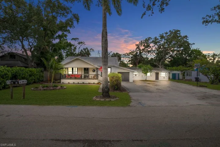 1840  Lafayette  ST, Fort Myers, FL 33901