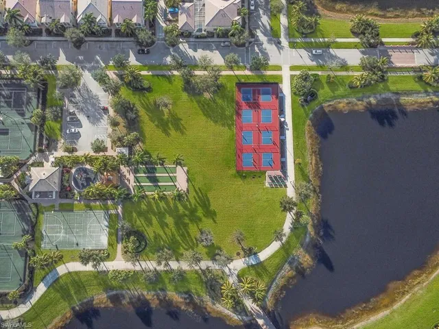 8084  Xenia  LN, Naples, FL 34114