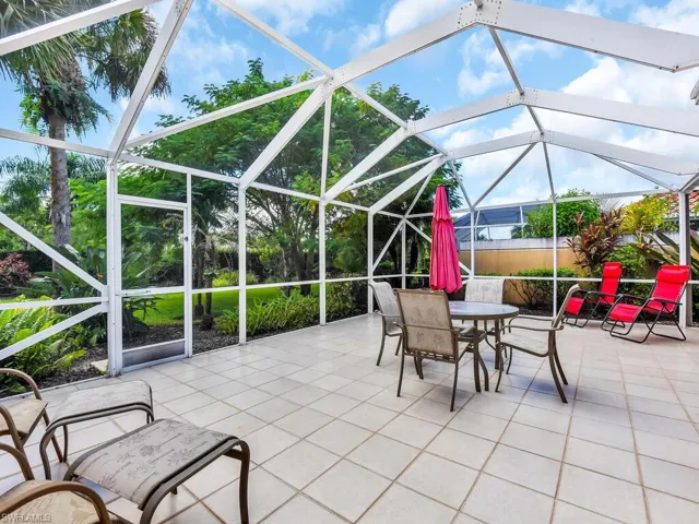 8084  Xenia  LN, Naples, FL 34114