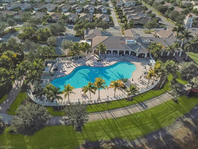 8084  Xenia  LN, Naples, FL 34114